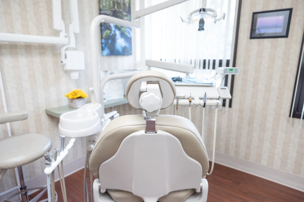 Care That Restores Your Smile's Dignity